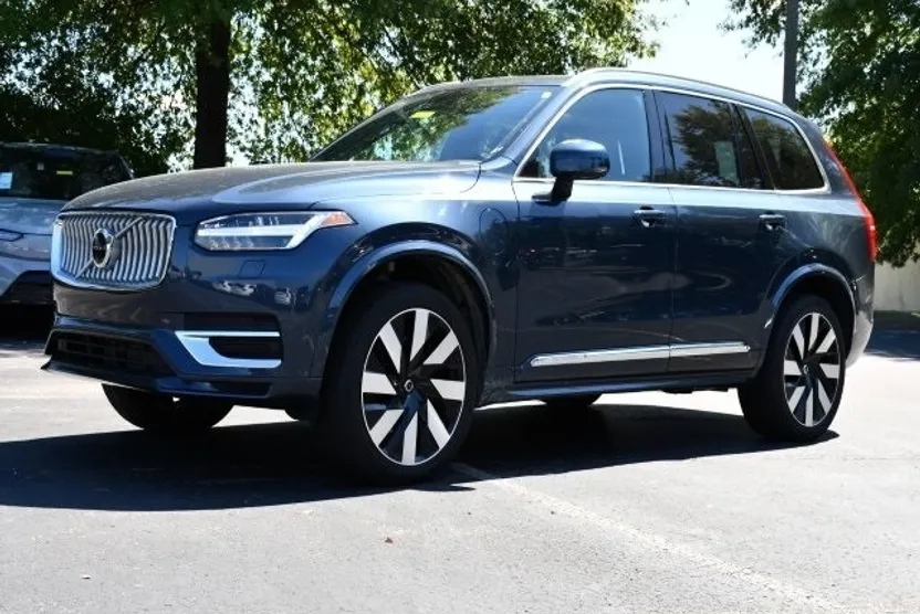 2024 Volvo XC90 Recharge T8 Plus photo 1