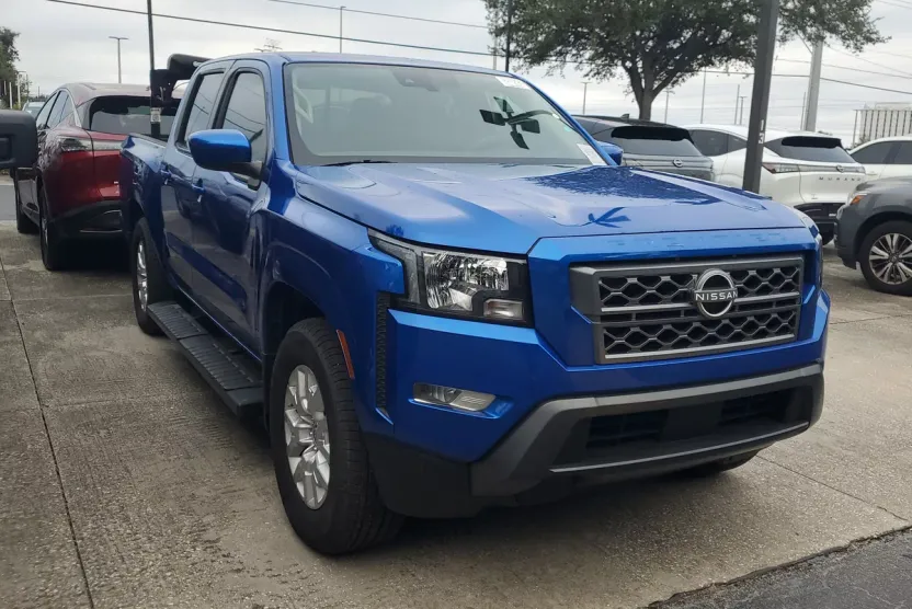 2024 Nissan Frontier SV photo 1
