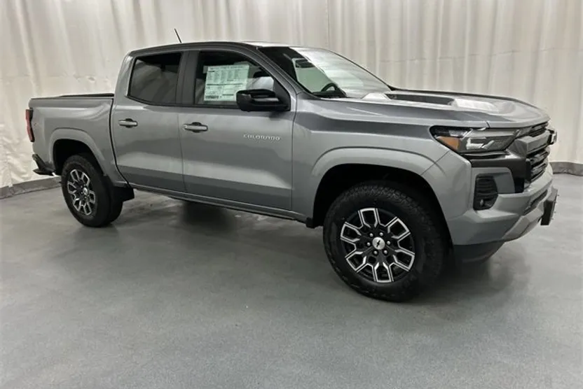 2026 Chevrolet Colorado Z71 photo 1