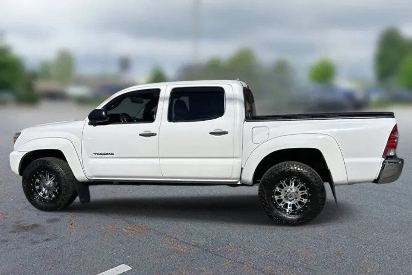 2014 Toyota Tacoma V6 photo 1