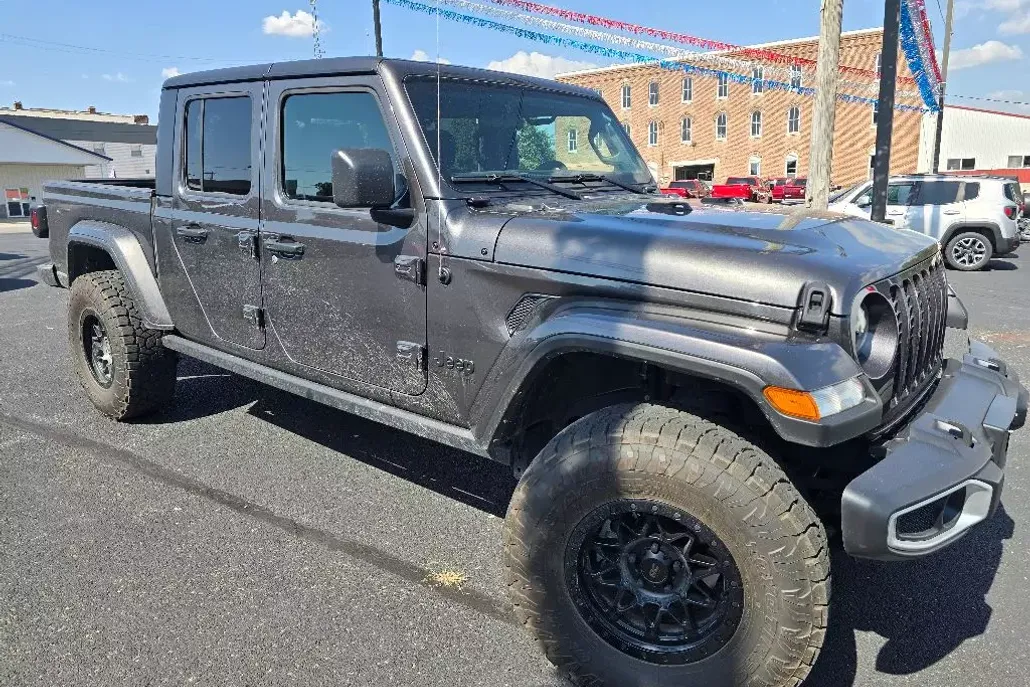 2023 Jeep Gladiator Sport photo 1