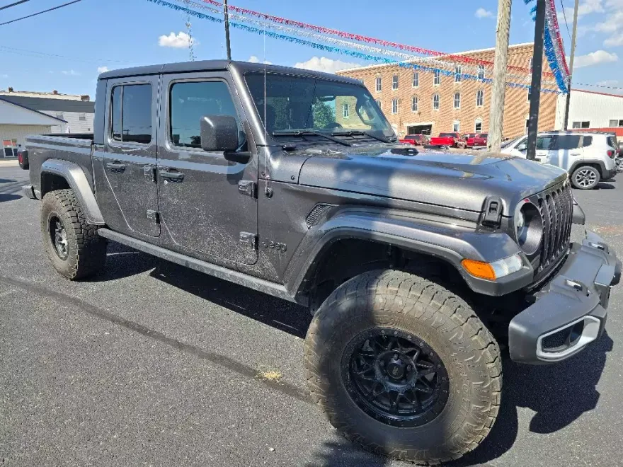 2023 Jeep Gladiator Sport photo 1