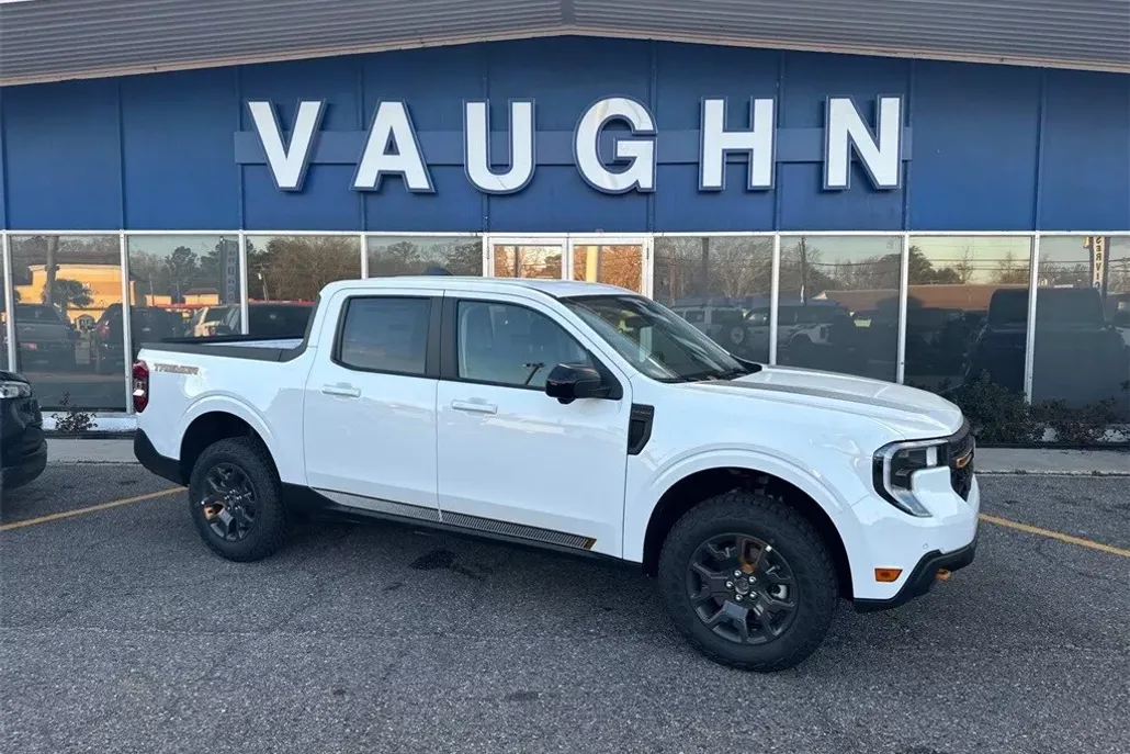 2025 Ford Maverick Tremor photo 1