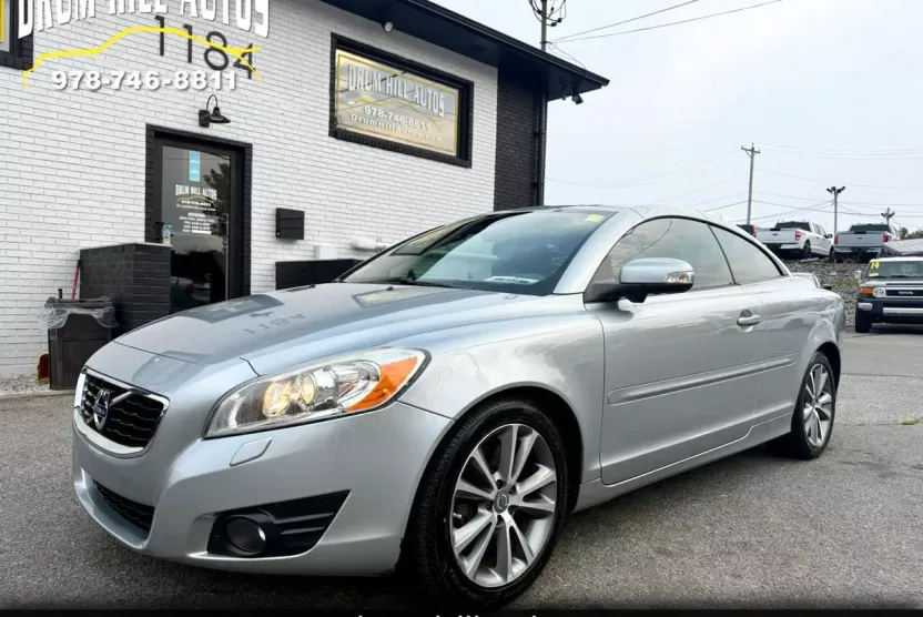 2011 Volvo C70 T5 photo 1