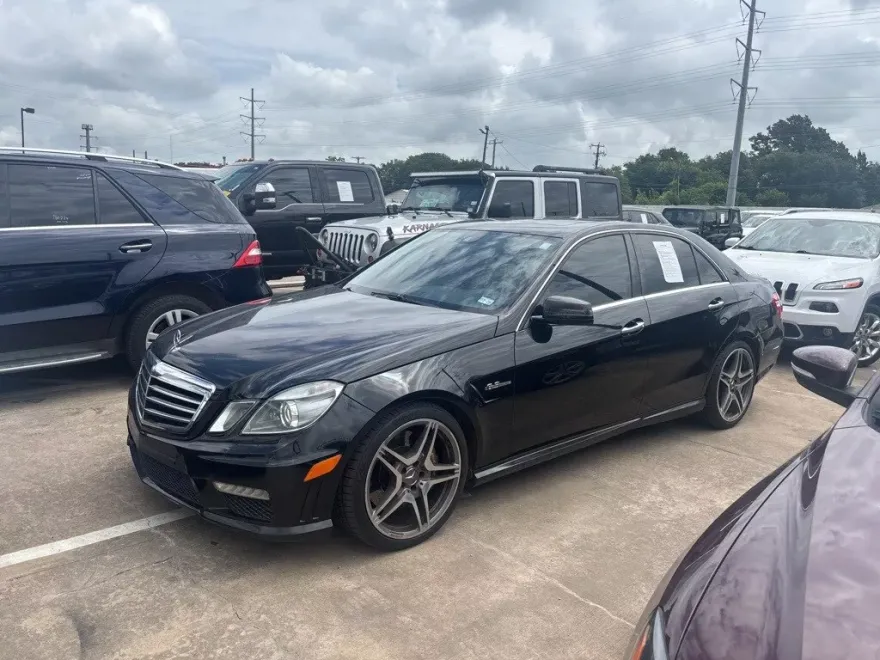 2011 Mercedes Benz E 63 AMG photo 1