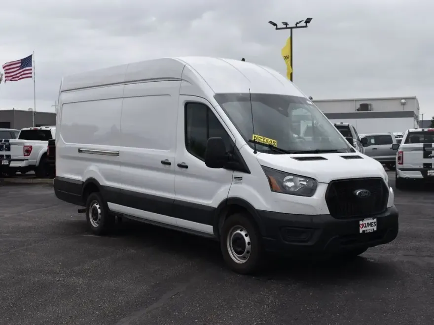 2022 Ford Transit photo 1