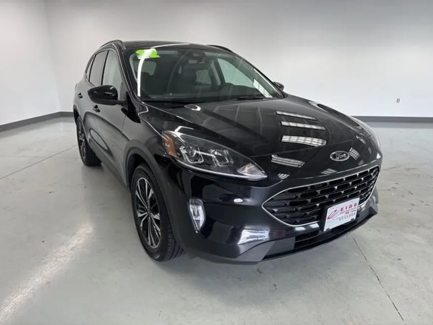 2022 Ford Escape SEL photo 1