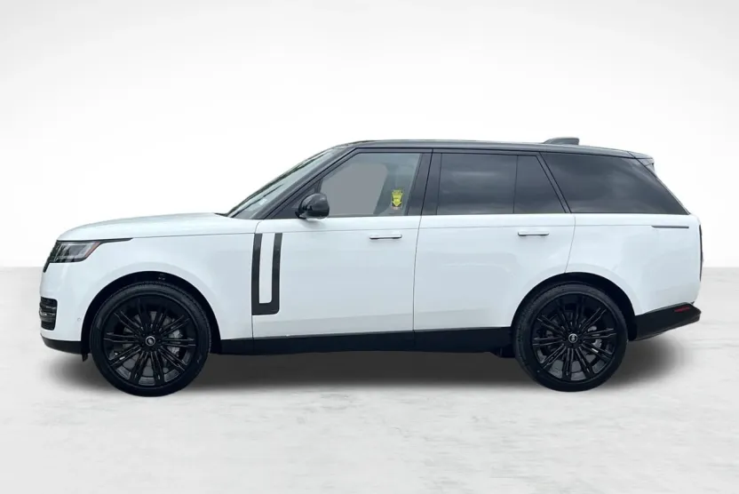 2025 Land Rover Range Rover SE photo 1
