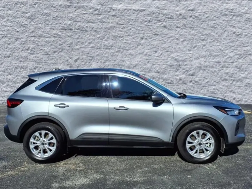 2023 Ford Escape Active photo 1