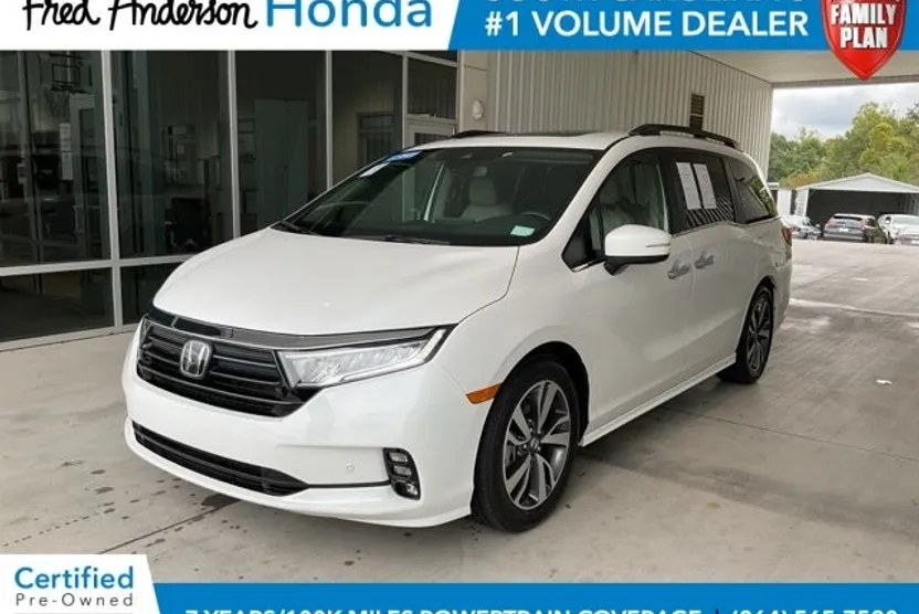 2023 Honda Odyssey Touring photo 1