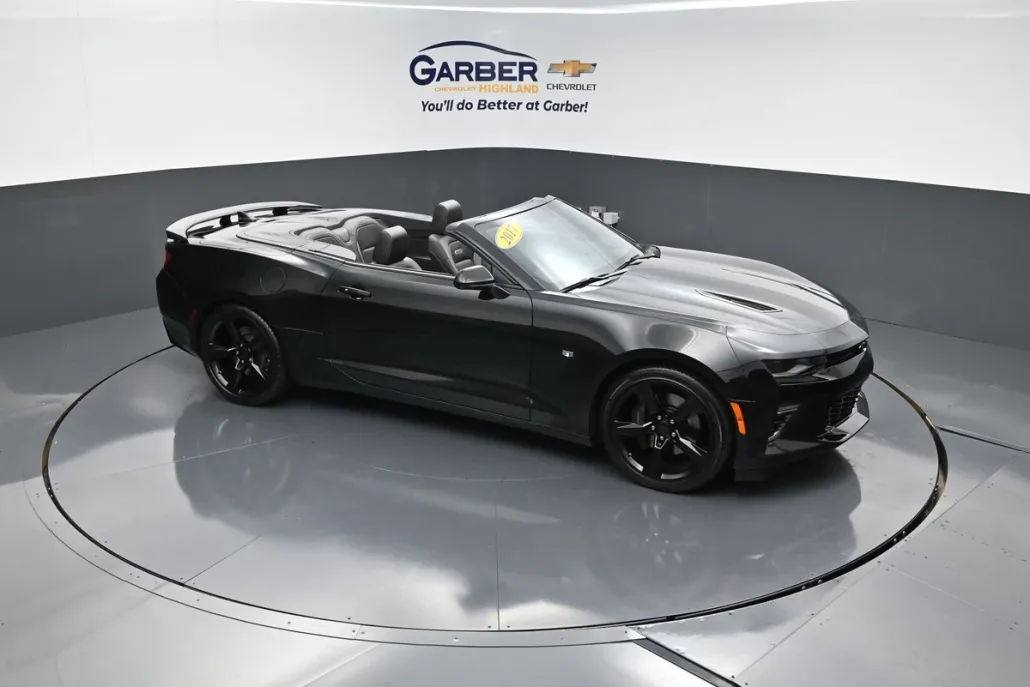 2017 Chevrolet Camaro 2SS photo 1