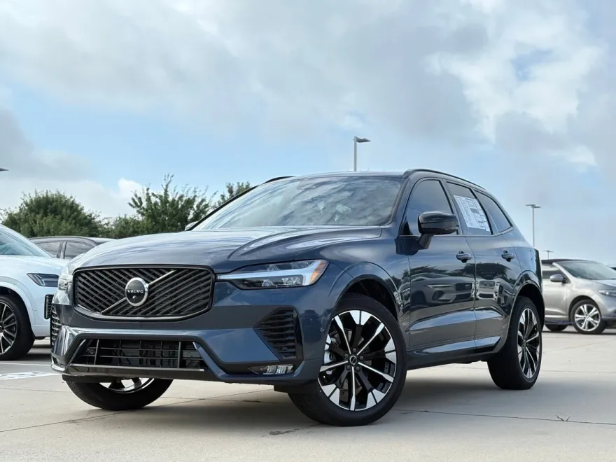2026 Volvo XC60 B5 Plus photo 1