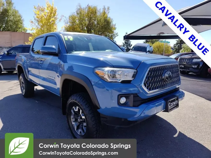 2019 Toyota Tacoma TRD Off-Road photo 1