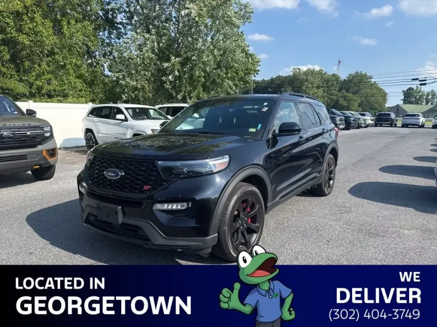 2022 Ford Explorer ST photo 1