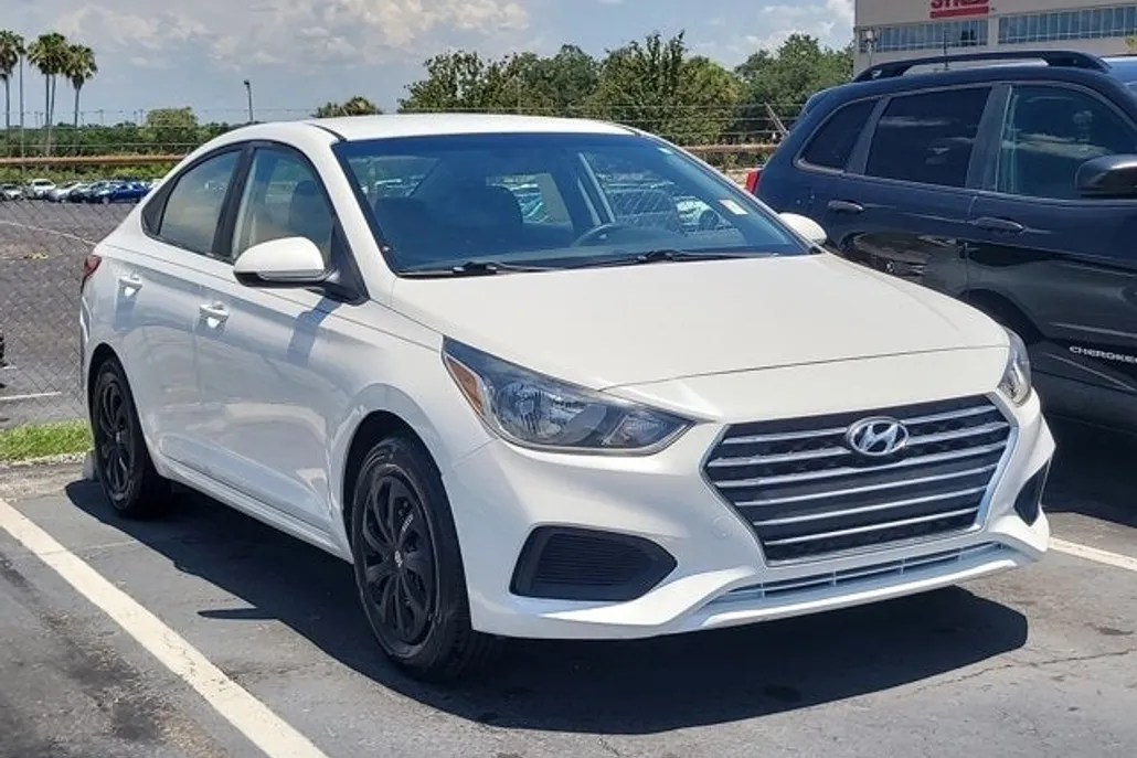2019 Hyundai Accent SE photo 1