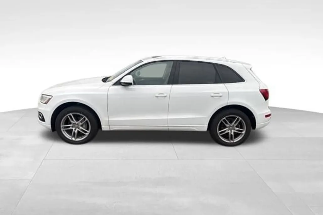 2013 Audi Q5 2.0T Premium photo 1