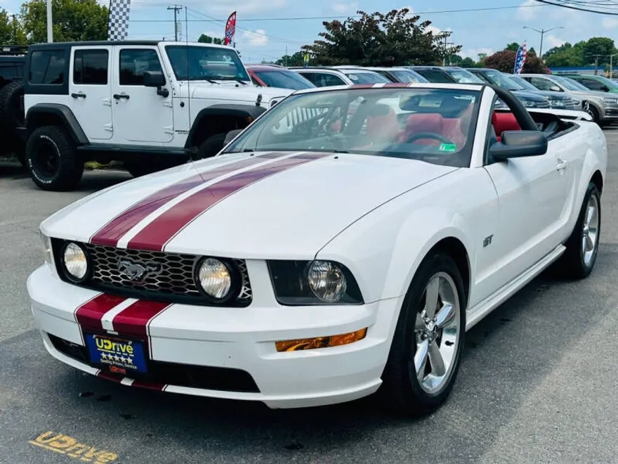 2006 Ford Mustang GT Premium photo 1