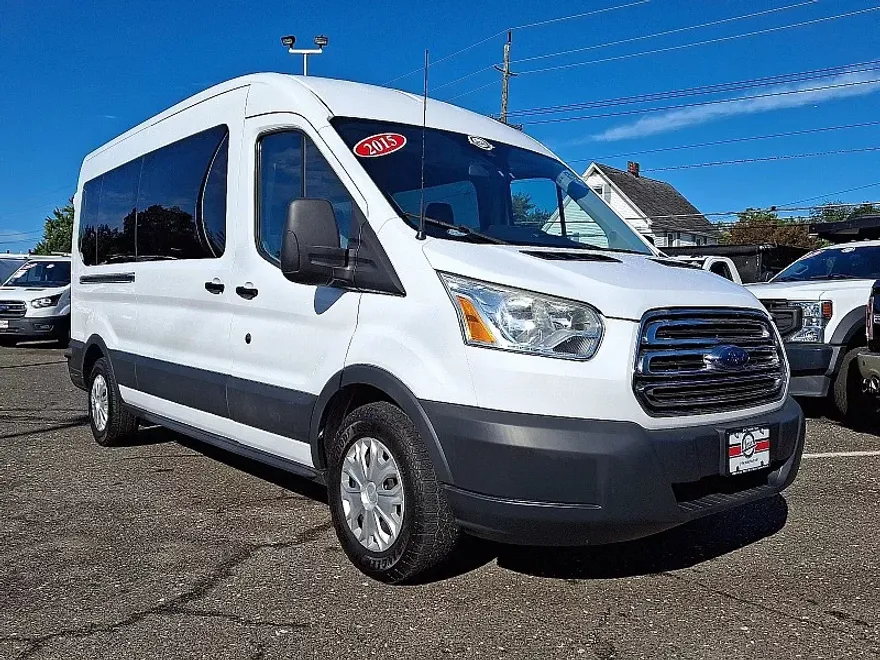 2015 Ford Transit Passenger XL photo 1