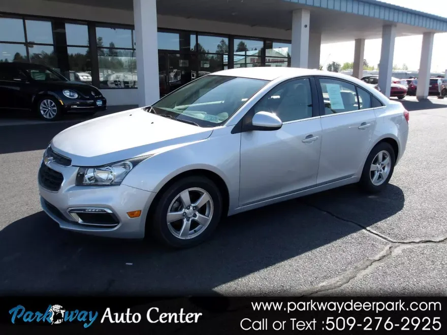 2015 Chevrolet Cruze photo 1