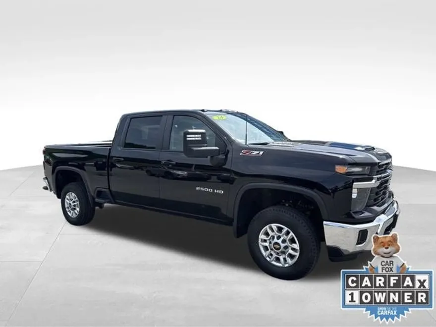 2024 Chevrolet Silverado 2500HD LT photo 1
