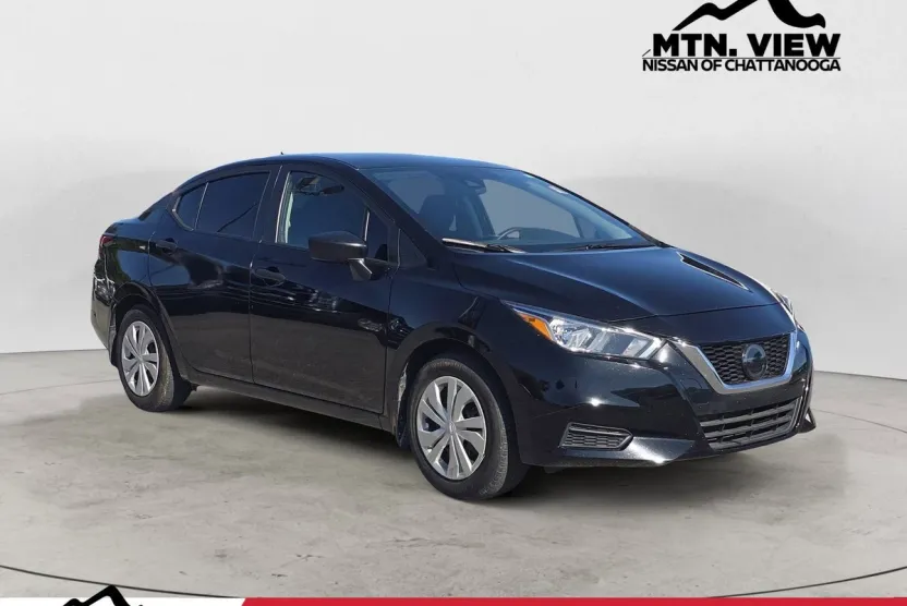 2021 Nissan Versa S photo 1
