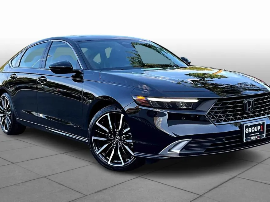 2024 Honda Accord Hybrid Touring photo 1