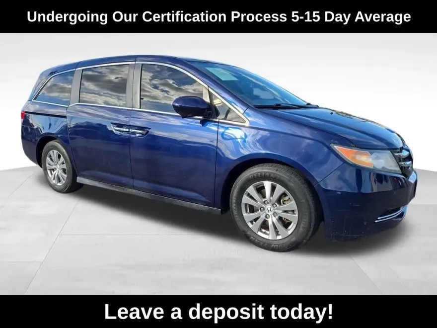 2016 Honda Odyssey SE photo 1