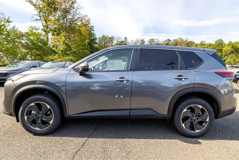 2026 Nissan Rogue SV photo 1