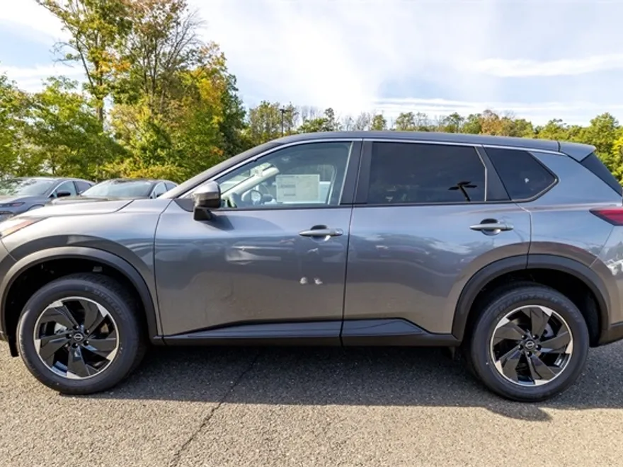 2026 Nissan Rogue SV photo 1