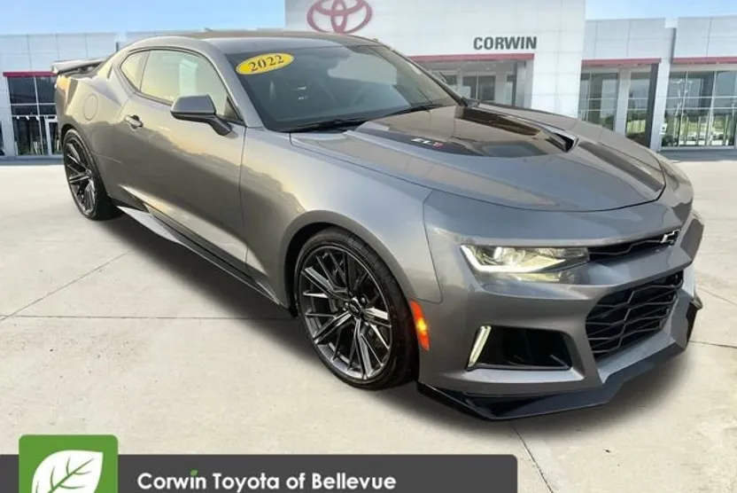 2022 Chevrolet Camaro ZL1 photo 1