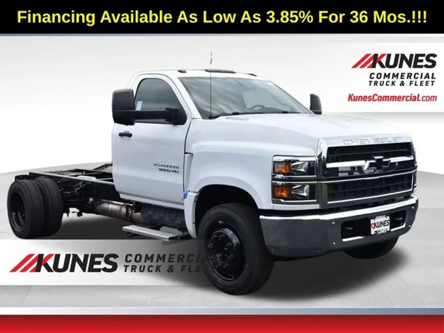 2024 Chevrolet Silverado 5500HD Work Truck photo 1