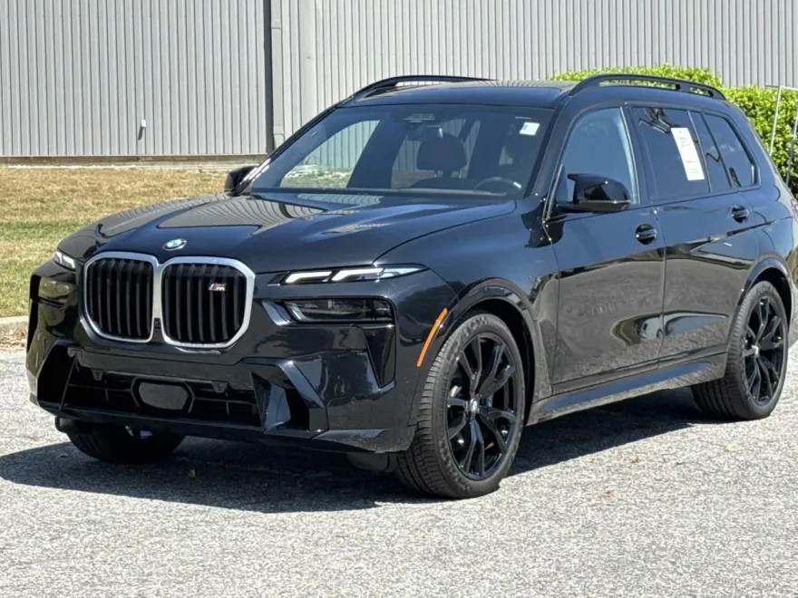 2025 Bmw X7 M60i photo 1