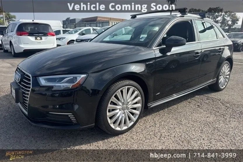 2017 Audi A3 E-tron Premium Plus photo 1