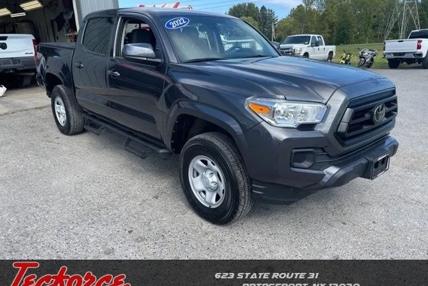 2022 Toyota Tacoma 4x4 SR Double Cab V6 photo 1