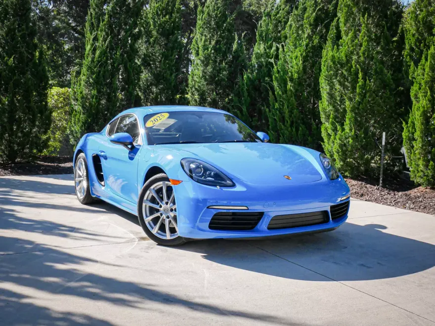 2025 Porsche Cayman photo 1