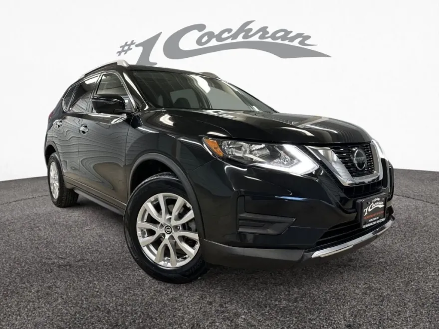 2018 Nissan Rogue SV photo 1