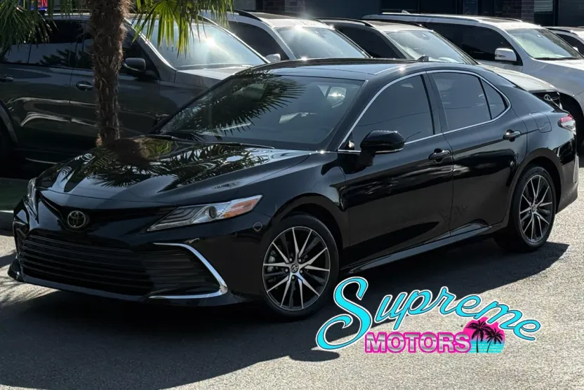 2024 Toyota Camry XLE photo 1