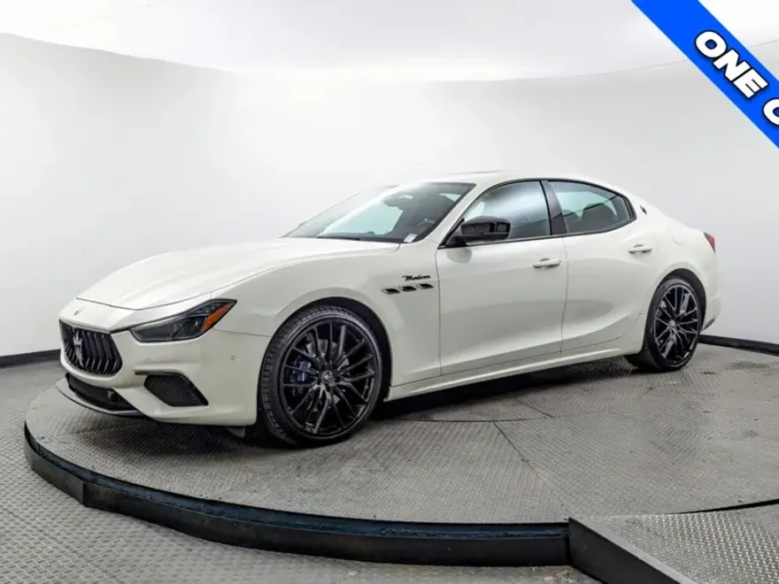 2022 Maserati Ghibli Modena photo 1