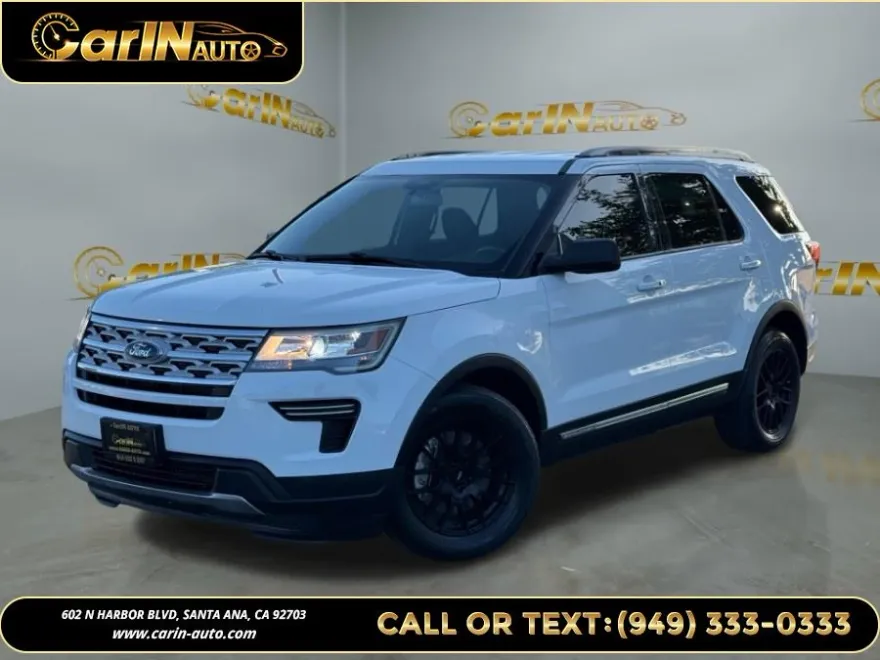 2019 Ford Explorer XLT photo 1