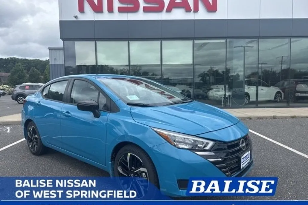 2025 Nissan Versa SR photo 1