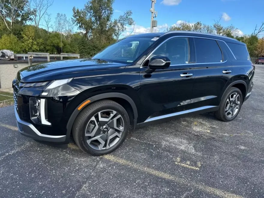 2024 Hyundai Palisade Limited photo 1