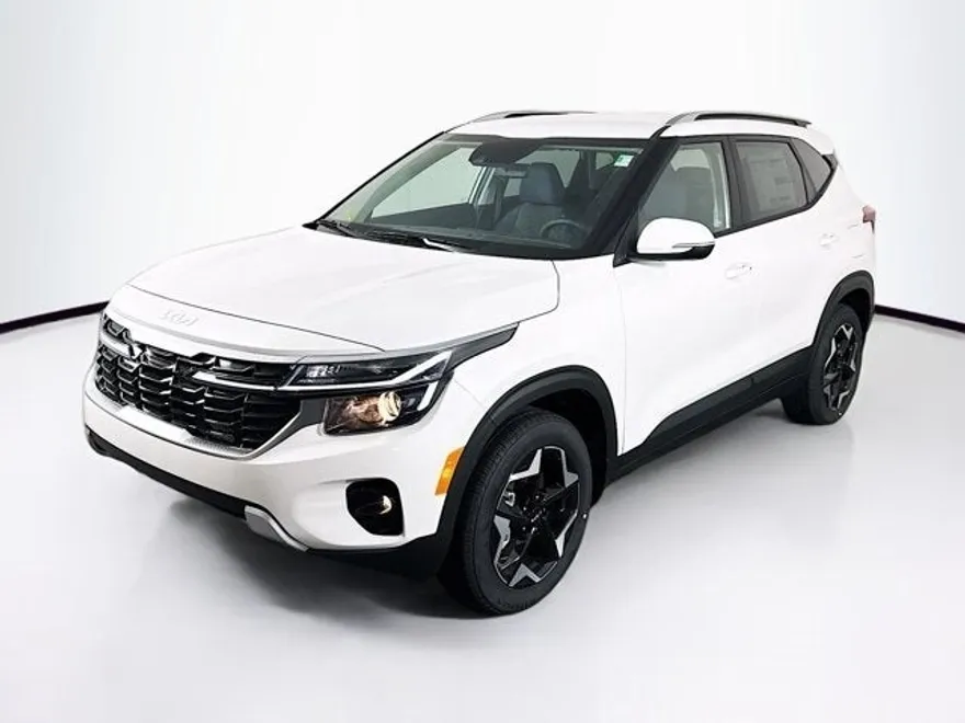 2025 Kia Seltos S photo 1