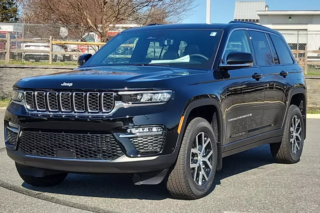 2025 Jeep Grand Cherokee Limited photo 1