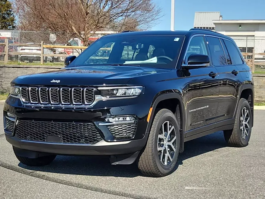 2025 Jeep Grand Cherokee Limited photo 1