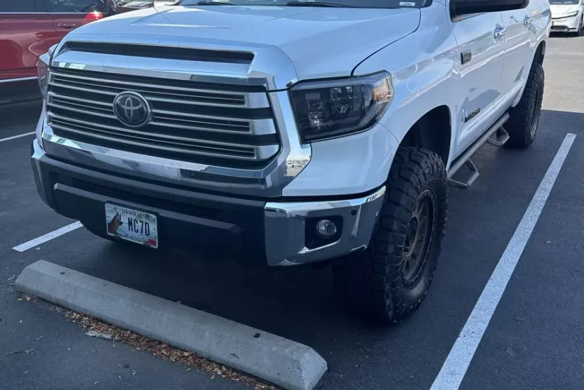 2019 Toyota Tundra Limited Grade photo 1