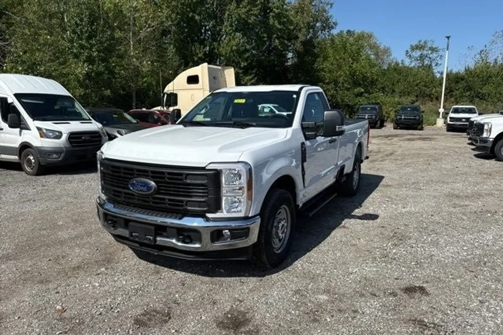 2024 Ford F-350 XL photo 1