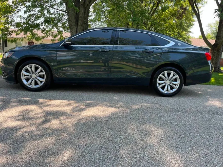 2018 Chevrolet Impala 1LT photo 1