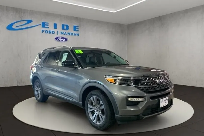 2023 Ford Explorer XLT Sport photo 1