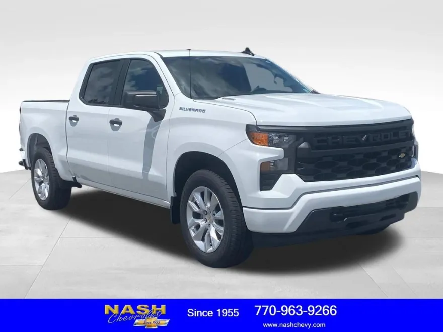 2025 Chevrolet Silverado 1500 Custom photo 1