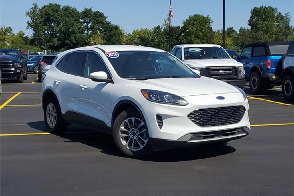 2020 Ford Escape SE photo 1